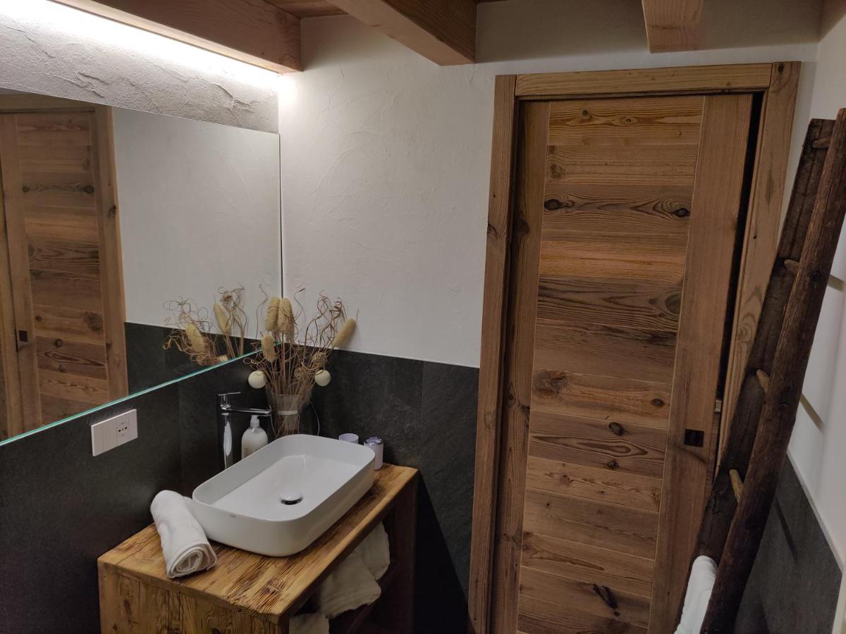 Apartamento Au Fond Du Bourg Aosta Exterior foto